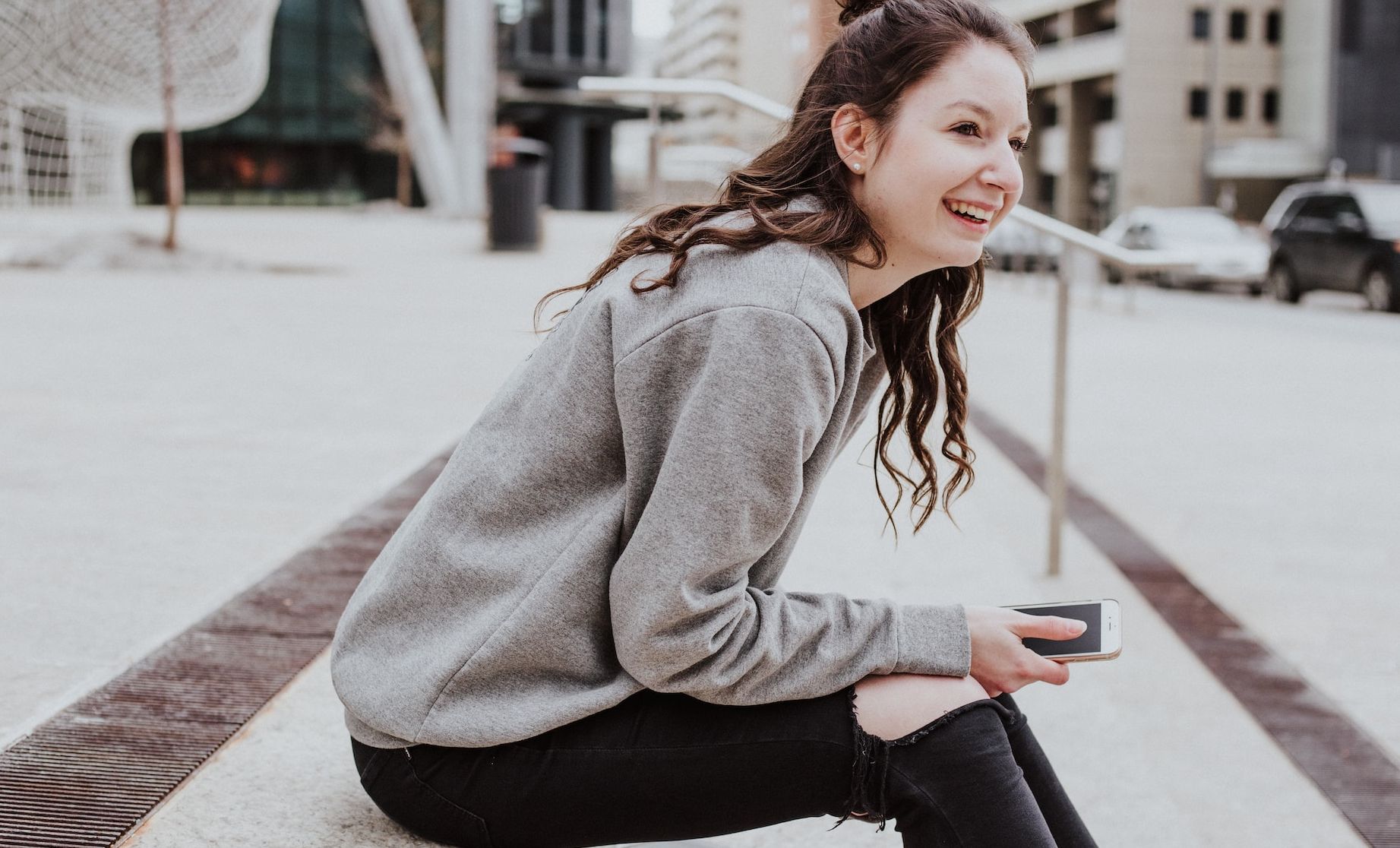 Pocket Wi-Fi vs. eSIM (SIM card) : Which is better for traveling in Japan?